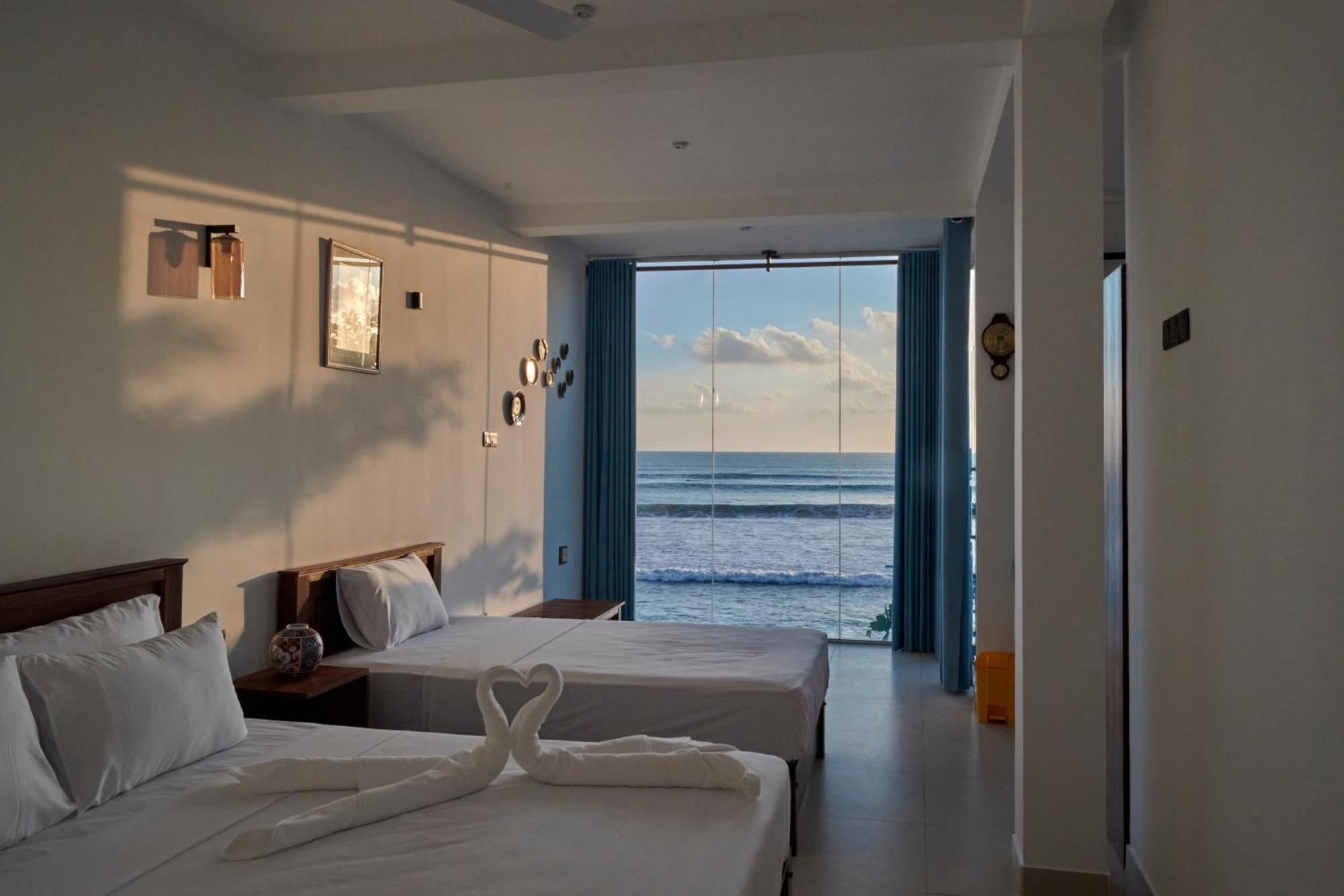 Kings Bay Beach Resort Galle Kültér fotó