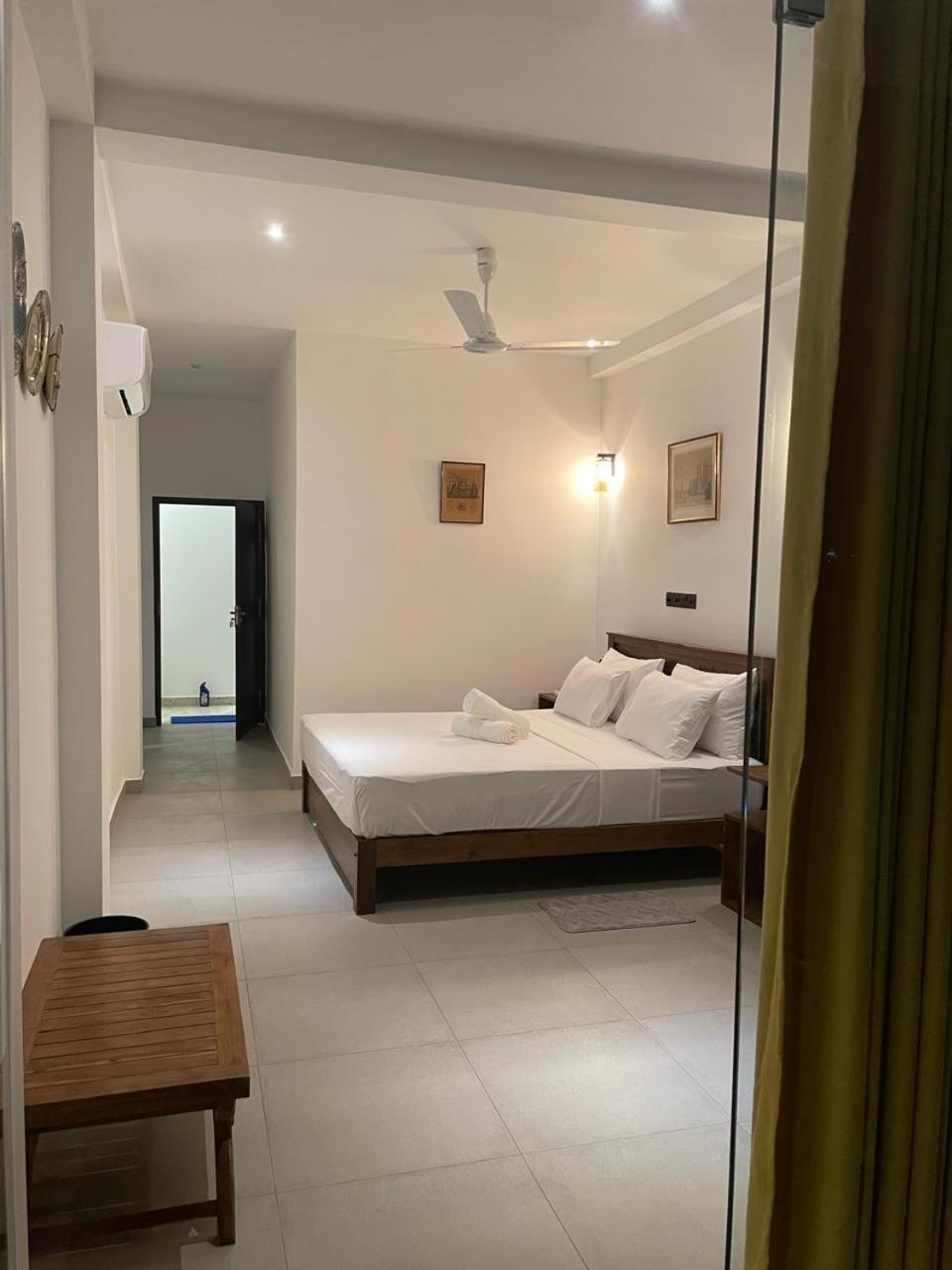 Kings Bay Beach Resort Galle Kültér fotó