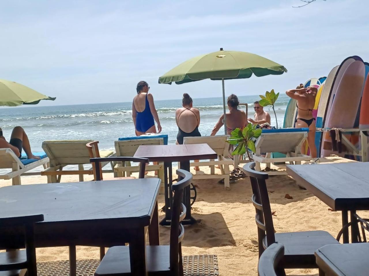 Kings Bay Beach Resort Galle Kültér fotó